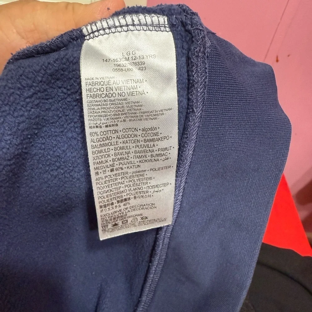 Nike 3 brand boys' sweater size L blue